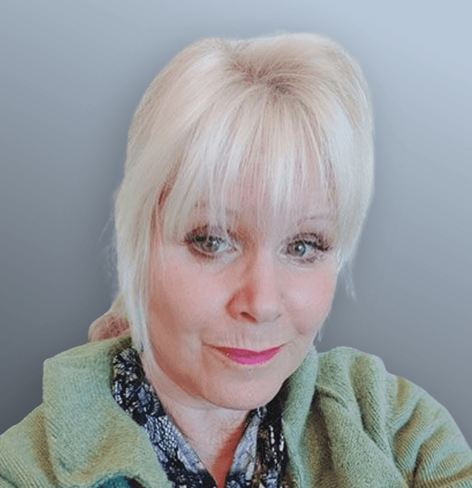 Betsy Servis's profile image