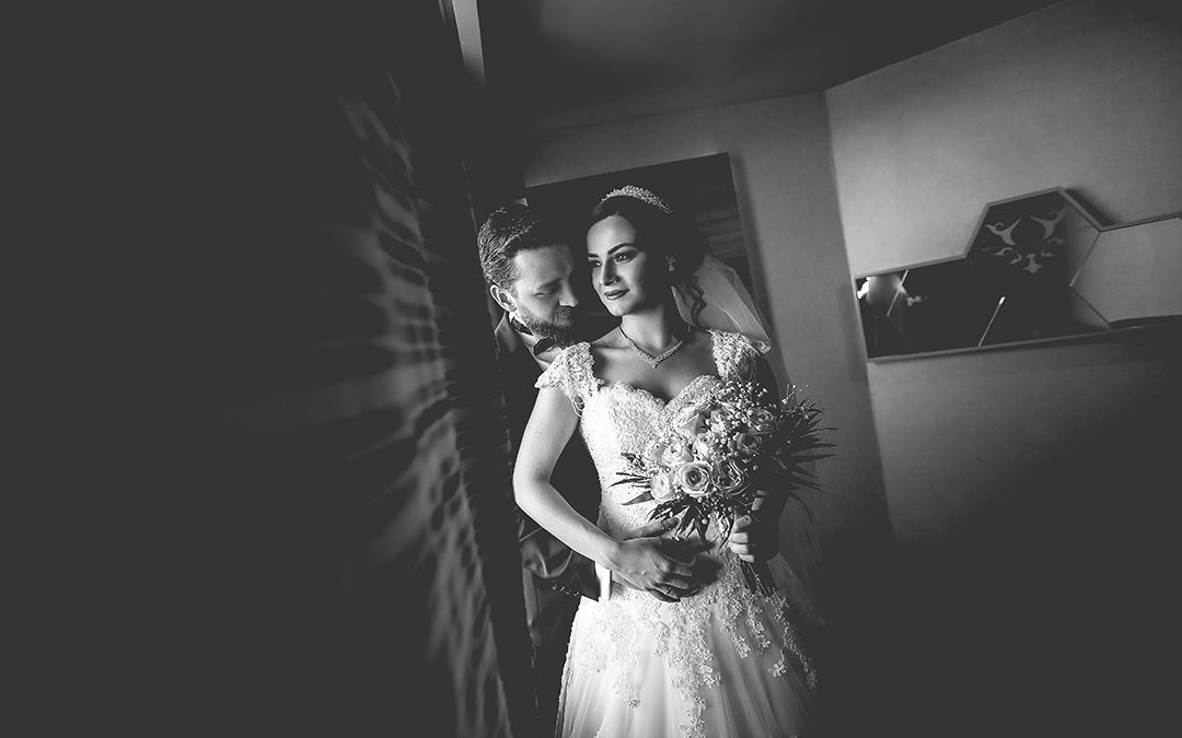 Is my significant other afraid of commitment? If your partner isn’t ready to take the next step, ask yourself these two important questions