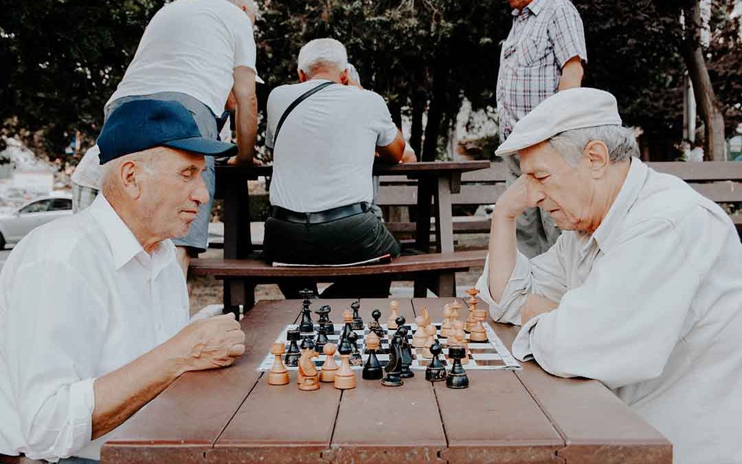 Brain exercises and socialization can prevent cognitive decline! (Video)