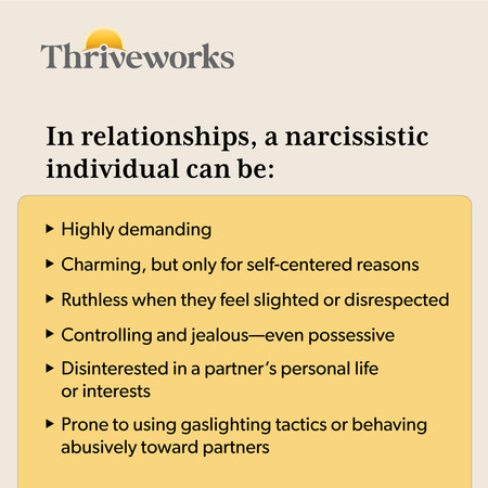 symptoms of a narcissistic person