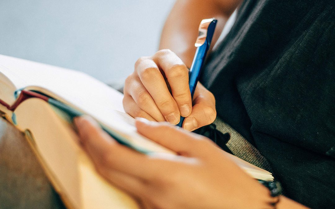 Write your heart out: Put pen to paper to express and understand your feelings