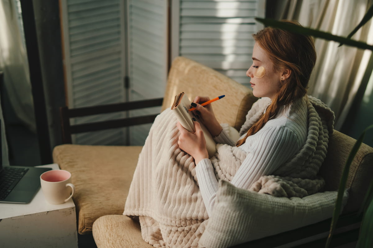 7 Stages of Grief Explained: What to Expect