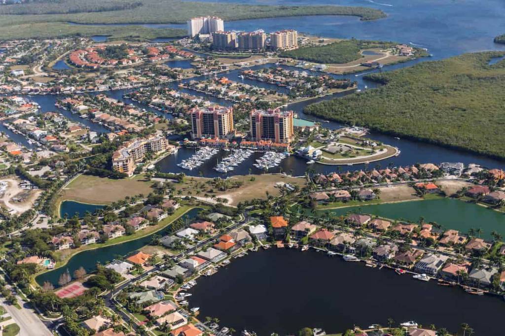 Mental health resources, research, and statistics in Cape Coral, Florida