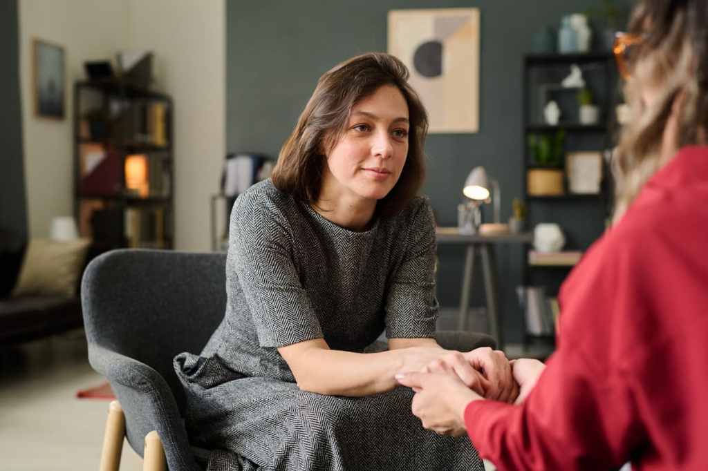 Therapist vs counselor vs psychologist: What’s the difference?