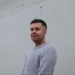 Alo Johnston, LMFT